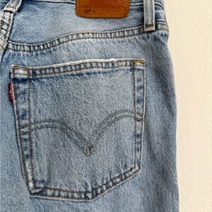 Levi's 501 W25‎ L28 Jeans Distressed Women’s Denim